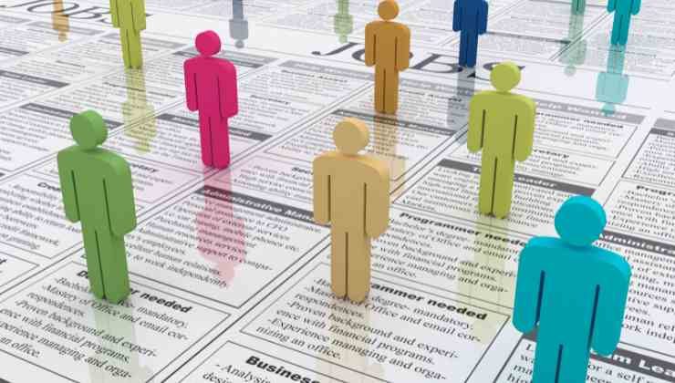 diseno de personas sobre anuncios de trabajo