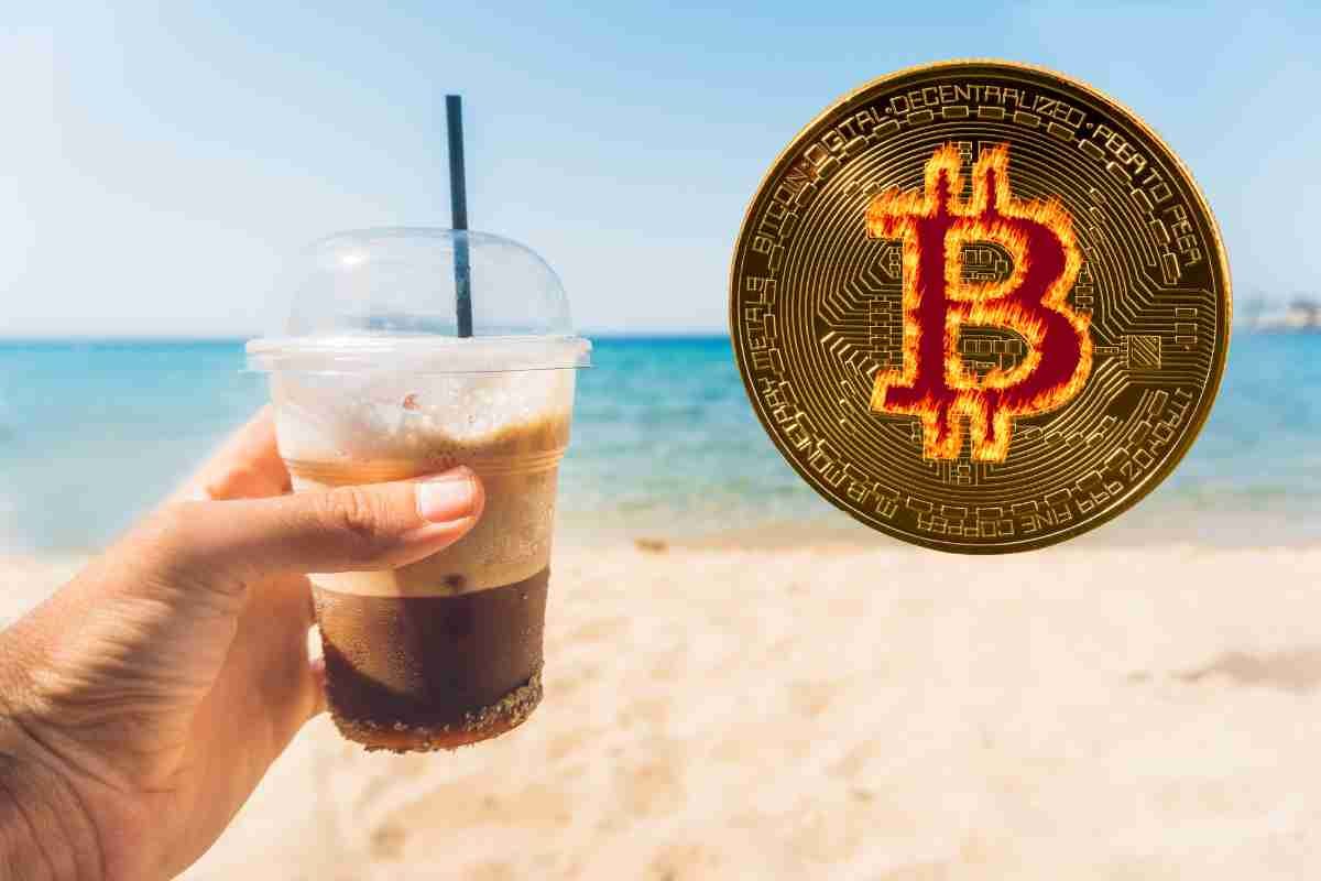café en mano y bitcoin